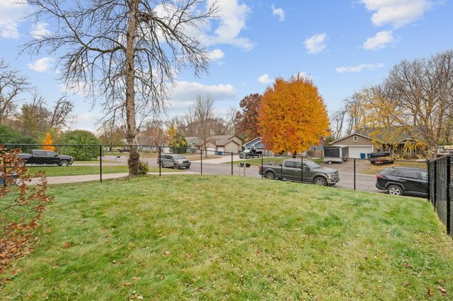 808 3rd Avenue SW, Forest Lake, MN 55025