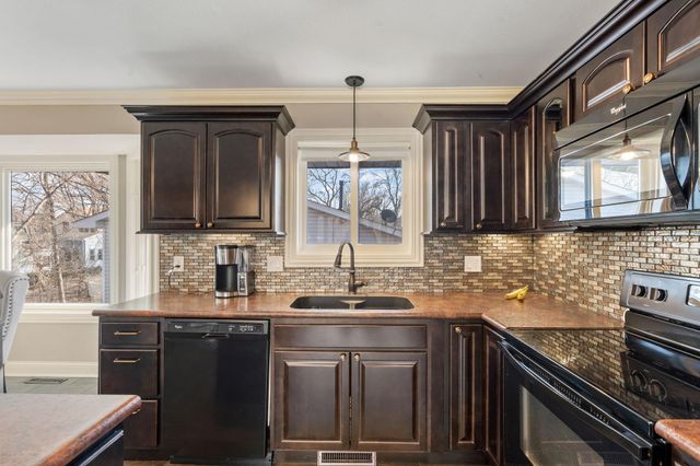 808 3rd Avenue SW, Forest Lake, MN 55025