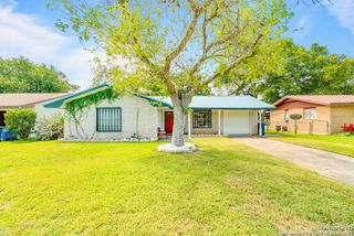1006 E Fannin, Beeville, TX 78102