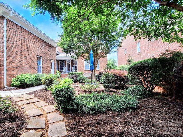 232 Hawthorne Park Avenue, Belmont, NC 28012