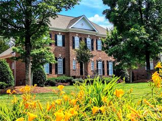 232 Hawthorne Park Avenue, Belmont, NC 28012