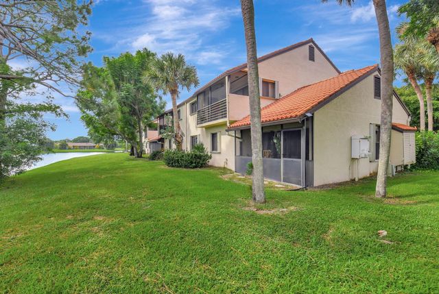 22 Via De Casas Sur 101, Boynton Beach, FL 33426