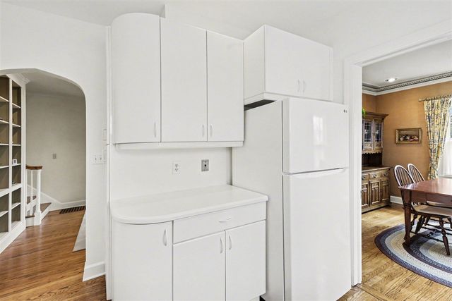 1432 Ardmoor Avenue, Ann Arbor, MI 48103