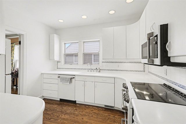 1432 Ardmoor Avenue, Ann Arbor, MI 48103