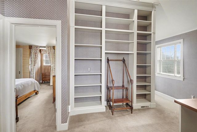 1432 Ardmoor Avenue, Ann Arbor, MI 48103