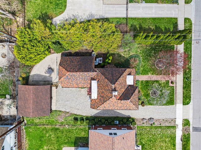 1432 Ardmoor Avenue, Ann Arbor, MI 48103