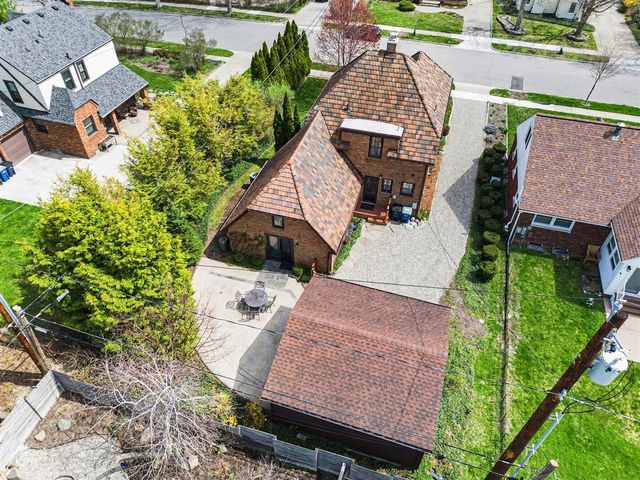 1432 Ardmoor Avenue, Ann Arbor, MI 48103