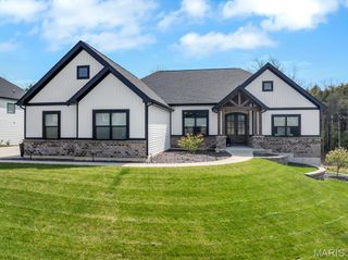 504 Hawthorne Ridge Court, Foristell, MO 63348