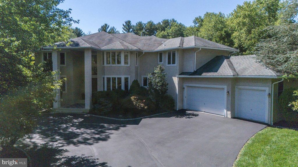 100 E HOLLAND RD, HOLLAND, PA 18966 — photo 4