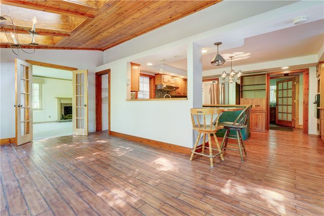 1743 Calkins Road, Pittsford, NY 14534