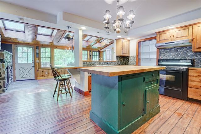 1743 Calkins Road, Pittsford, NY 14534