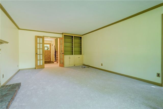 1743 Calkins Road, Pittsford, NY 14534
