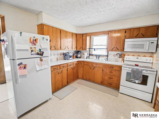 3625 Cedar Street, Davey, NE 68336