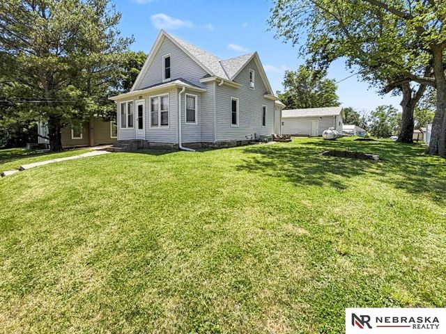 3625 Cedar Street, Davey, NE 68336