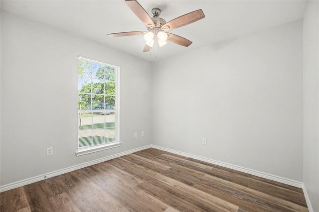 326 S Bell Drive, Texas City, TX 77591