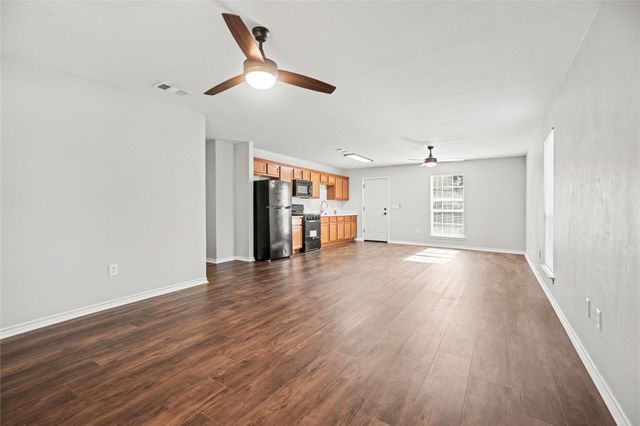 326 S Bell Drive, Texas City, TX 77591