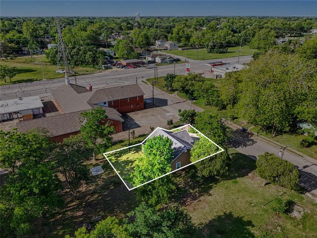 326 S Bell Drive, Texas City, TX 77591