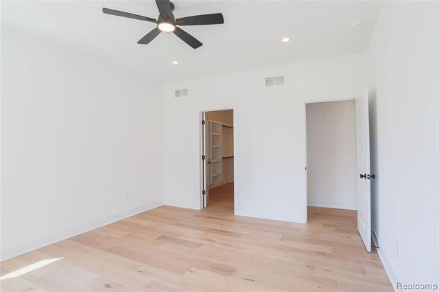 55050 Englewood Drive, Macomb, MI 48042