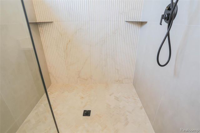 55050 Englewood Drive, Macomb, MI 48042