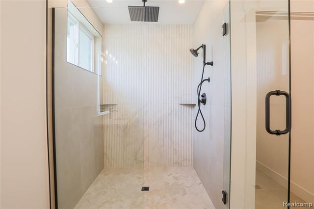 55050 Englewood Drive, Macomb, MI 48042