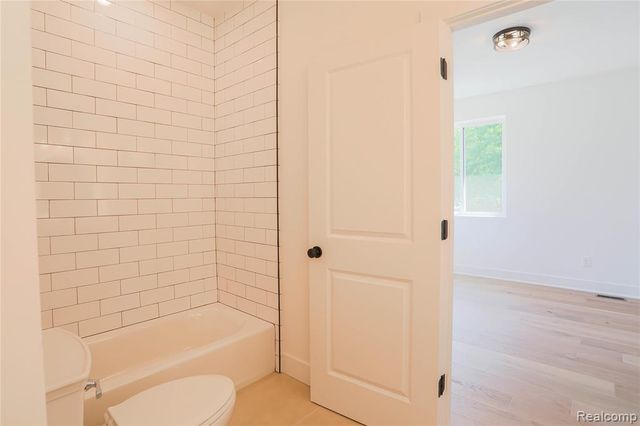 55050 Englewood Drive, Macomb, MI 48042