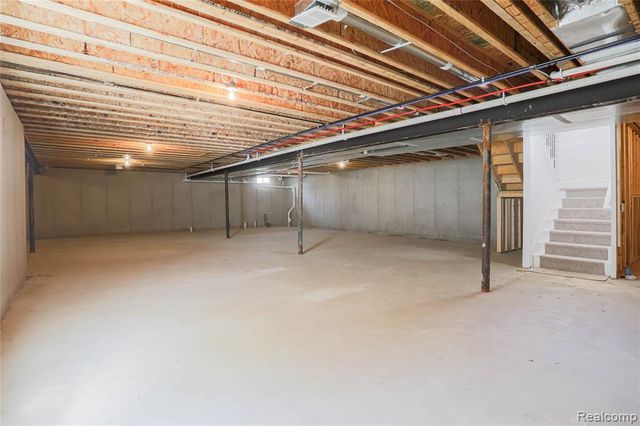 55050 Englewood Drive, Macomb, MI 48042