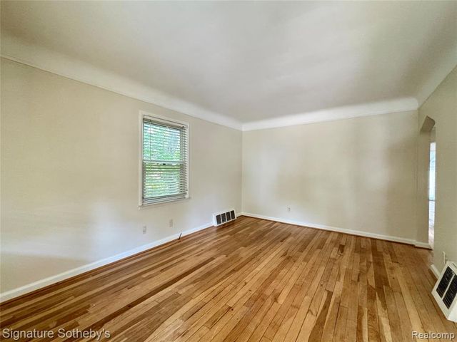911 S Wilson Avenue, Royal Oak, MI 48067