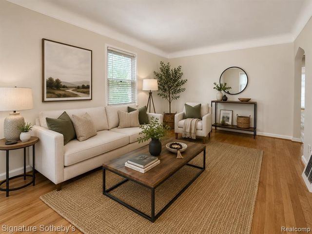 911 S Wilson Avenue, Royal Oak, MI 48067