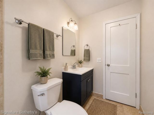 911 S Wilson Avenue, Royal Oak, MI 48067