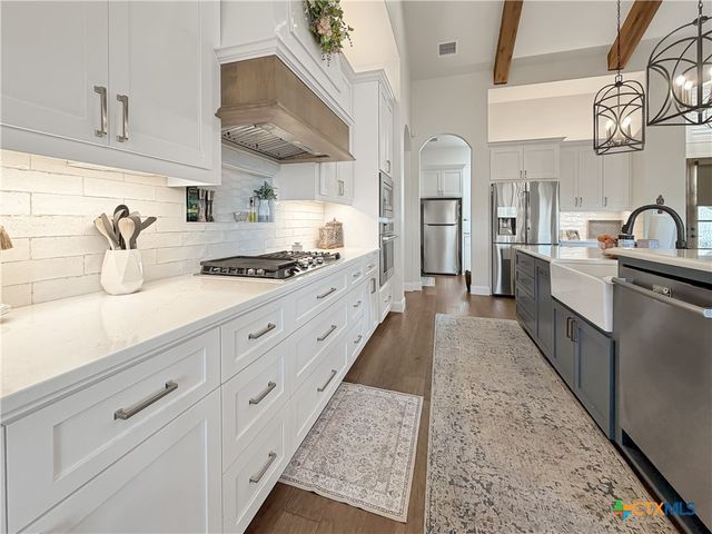 631 Angelica Vista, Canyon Lake, TX 78133