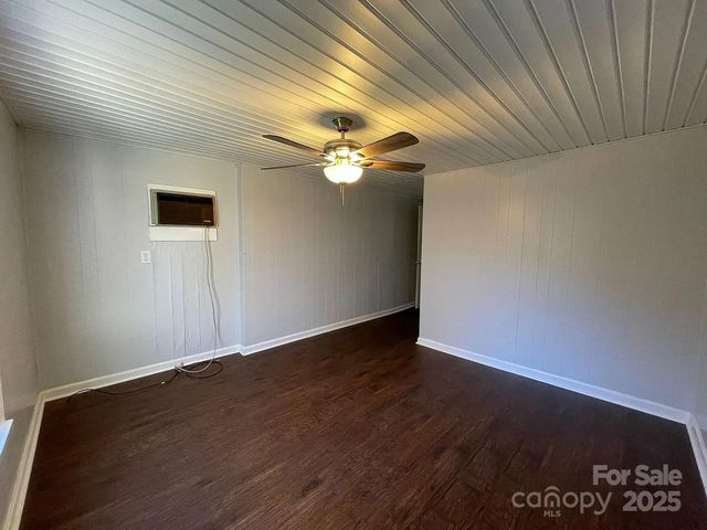 103 Falls Street, Kings Mountain, NC 28086