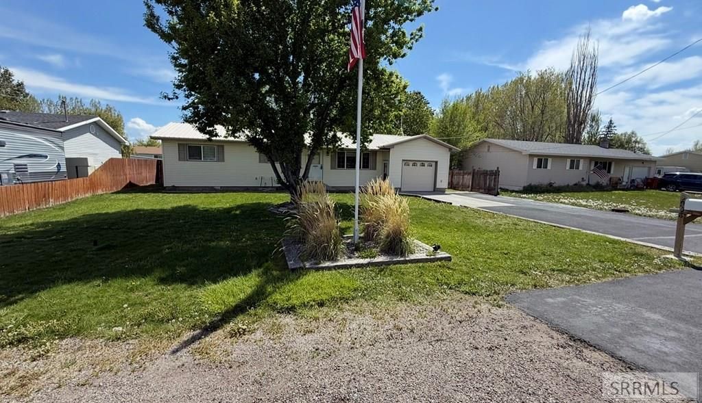 Image 2 of property listing at 3908 E 400 N, Rigby, ID 83442