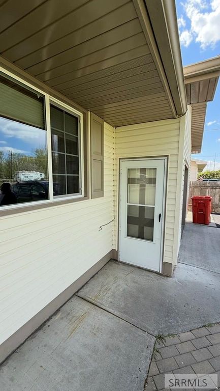 Image 3 of property listing at 3908 E 400 N, Rigby, ID 83442