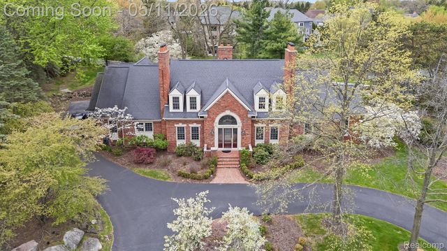 2972 Heron Place, Bloomfield Hills, MI 48302