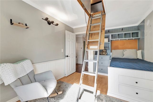 107 Yorktown Lane, Costa Mesa, CA 92626