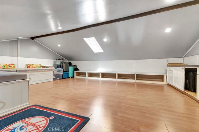 107 Yorktown Lane, Costa Mesa, CA 92626