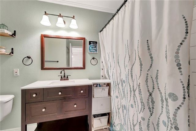 107 Yorktown Lane, Costa Mesa, CA 92626