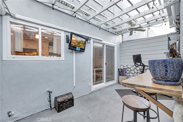 107 Yorktown Lane, Costa Mesa, CA 92626