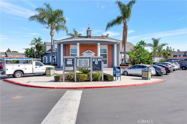 107 Yorktown Lane, Costa Mesa, CA 92626