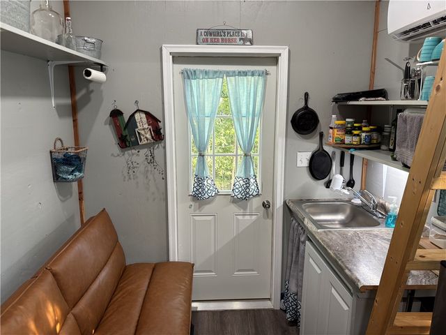 25 MC 6047, Yellville, AR 72687