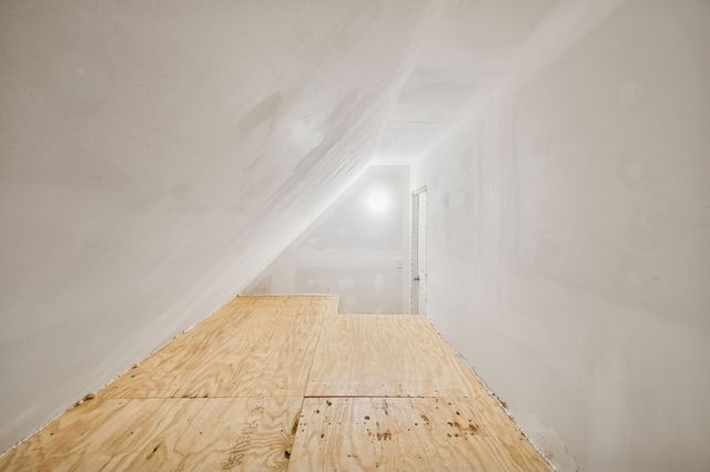 220 Lone Oak Dr, White House, TN 37188