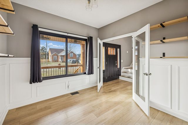 220 Lone Oak Dr, White House, TN 37188