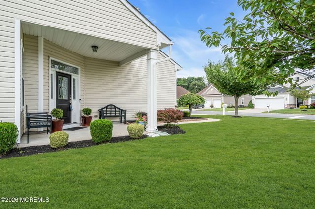 163 Bayville Way, Waretown, NJ 08758