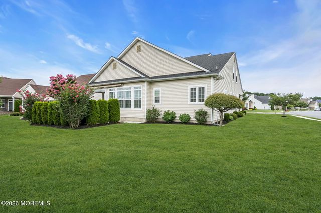 163 Bayville Way, Waretown, NJ 08758