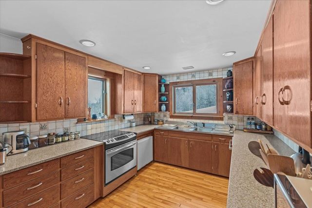 1986 Lower Elmore Mountain Road, Morristown, VT 05661