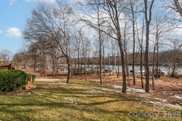 156 Lighthouse Road, Mount Holly, NC 28120