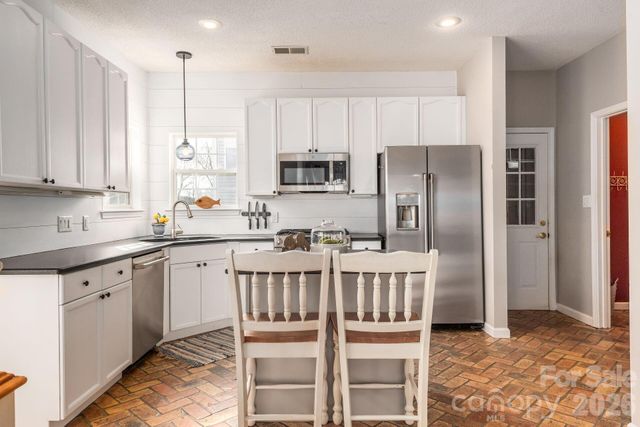 156 Lighthouse Road, Mount Holly, NC 28120