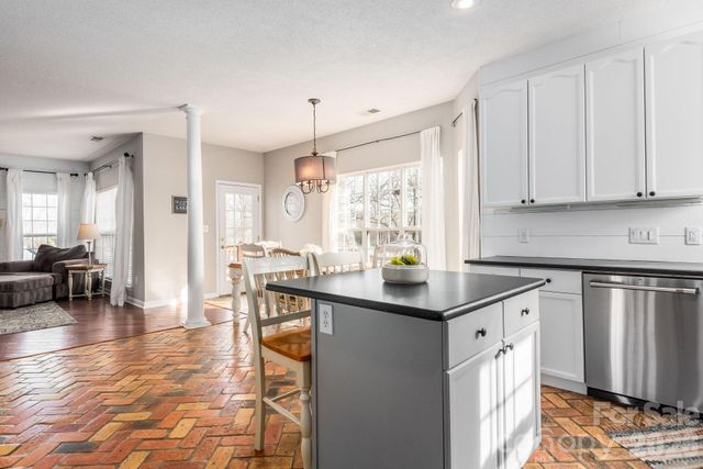 156 Lighthouse Road, Mount Holly, NC 28120