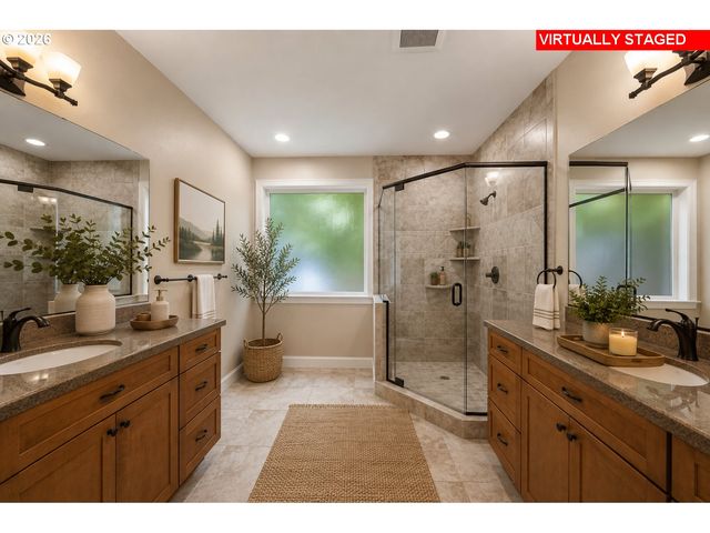 19484 Sw Lorna Ln, Lake Oswego, OR 97035