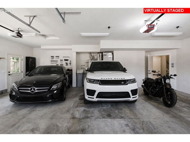 19484 Sw Lorna Ln, Lake Oswego, OR 97035